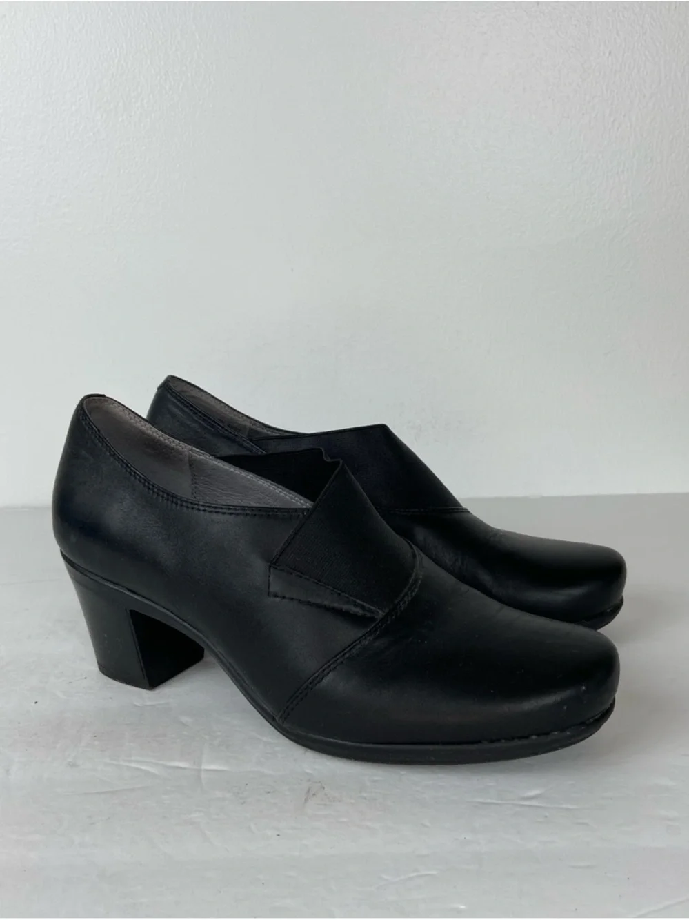 Abeo Portola Slip On Heels Shoes Size 8 N Black Leather Biosystem Career Comfort